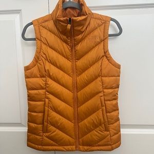 North Face 660 down vest - Women XS, great condition